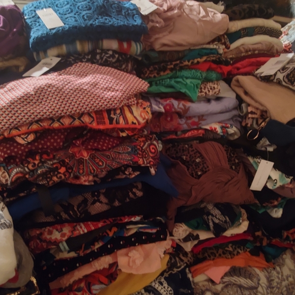 Various Other - SOLD!! Wed 4/6 - Inventory Bulk Lot Over $35k! Perfect Stock!